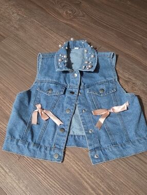 Kids Pearl-Embellished Blue Denim Vest with Pink Ribbon Details